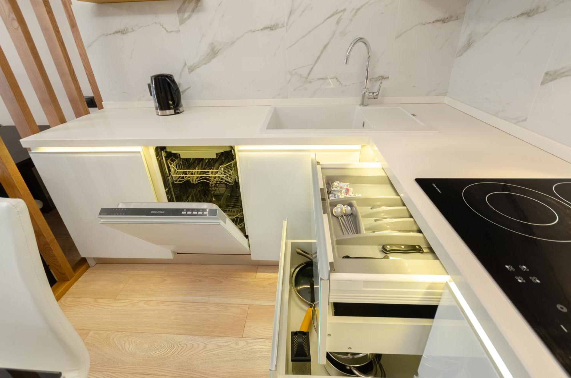 Petrovdom Apartments 267-373 In Rc Central Park, 7 John Mccain Street Киев Екстериор снимка